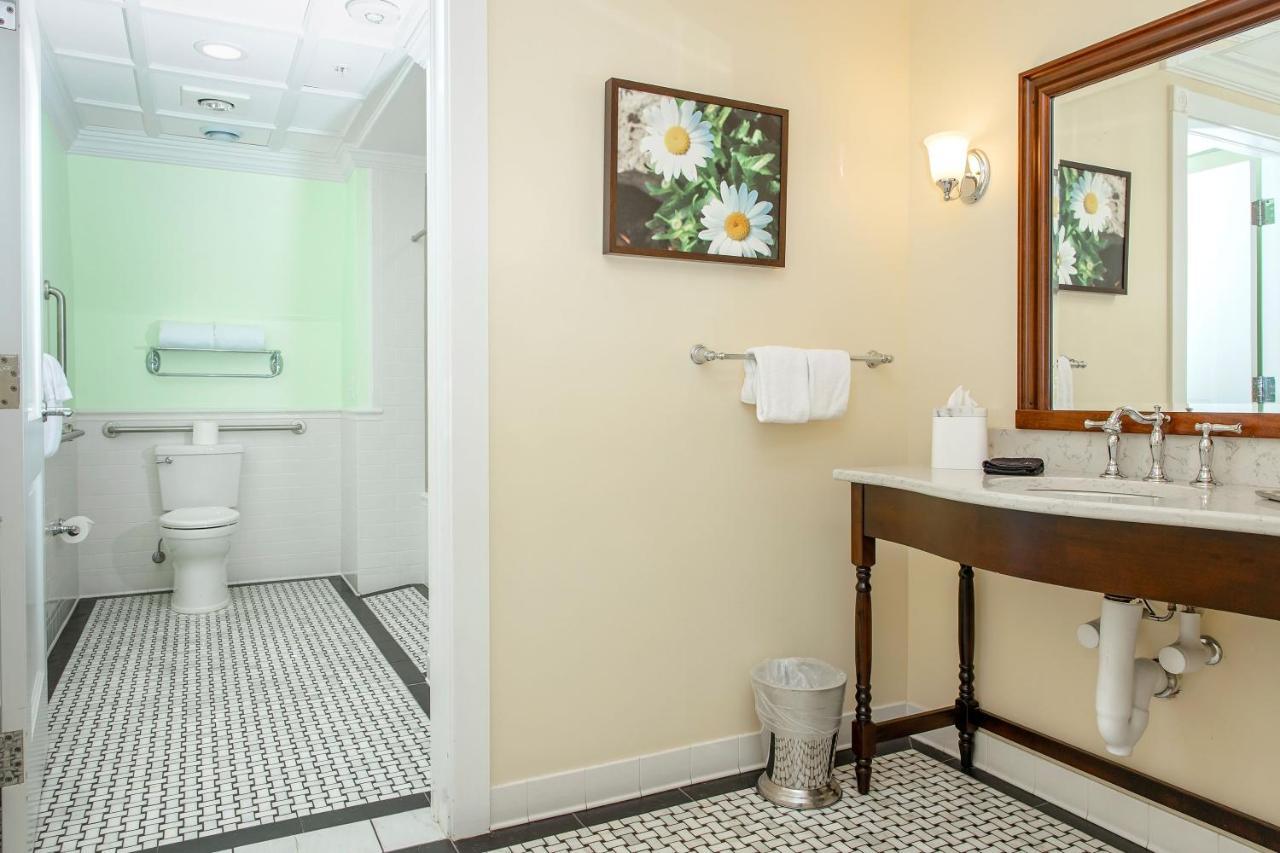 Mills Park Hotel Yellow Springs Extérieur photo